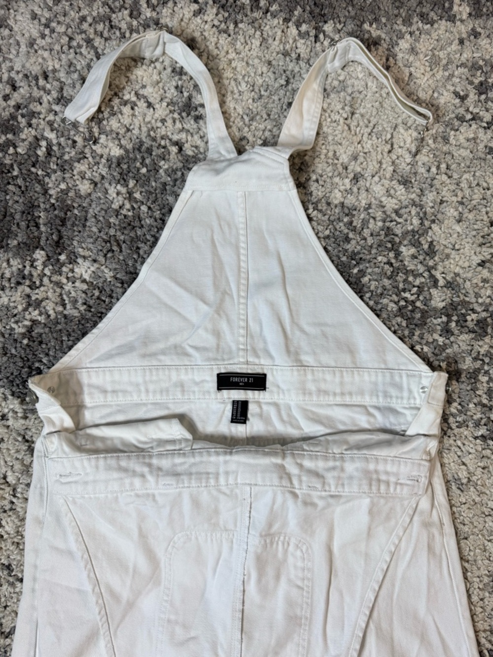 Forever 21Men, Men’s White Distressed Denim Jogger Pants Overalls, US Size: 32 - Picture 7 of 14
